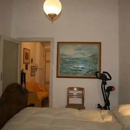Apartment Sculptor House *